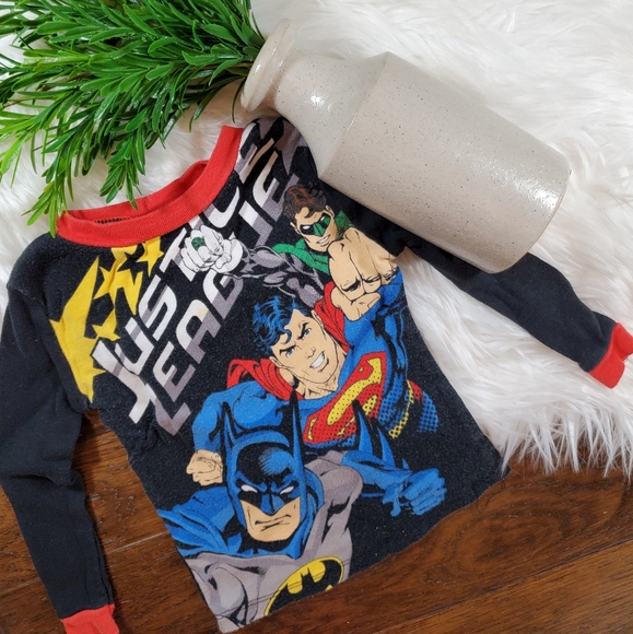 🌿5/$25 Justice League Red/Blue Pajama Top | sz 2T - Picture 1 of 7